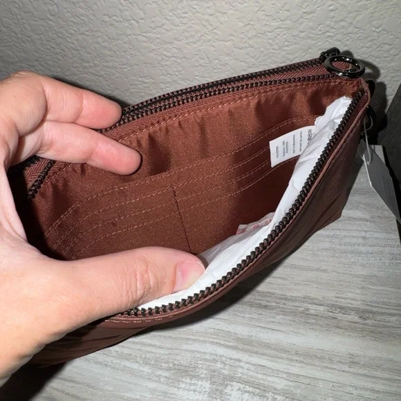 Lululemon- Curved Wristlet- Ancient Copper- OS - Picture 4 of 5